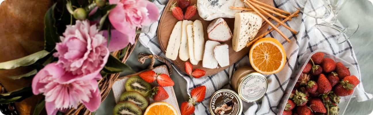 mixed fruits trays